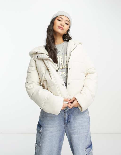 Hollister cropped puffer jacket in cream