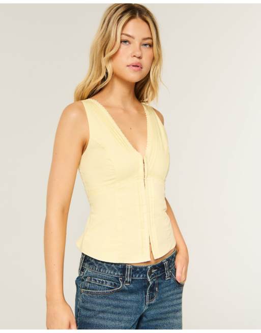 Hollister Hook & eye lace trim tank in butter yellow