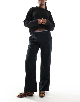 Hollister - Hose in Schwarz mit doppeltem Bund