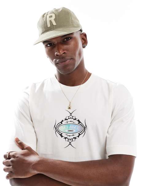 Hollister - Hvid cropped T-shirt med grafik på brystet i firkantet pasform - view 1