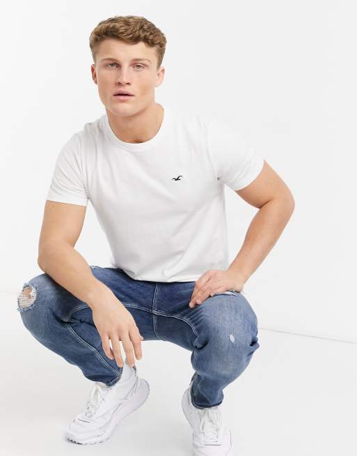 Hollister icon logo curved hem t shirt in white