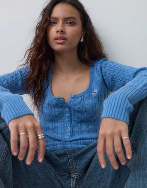 Hollister icon logo figursydd stickad henley-topp i blå, 3 av 5