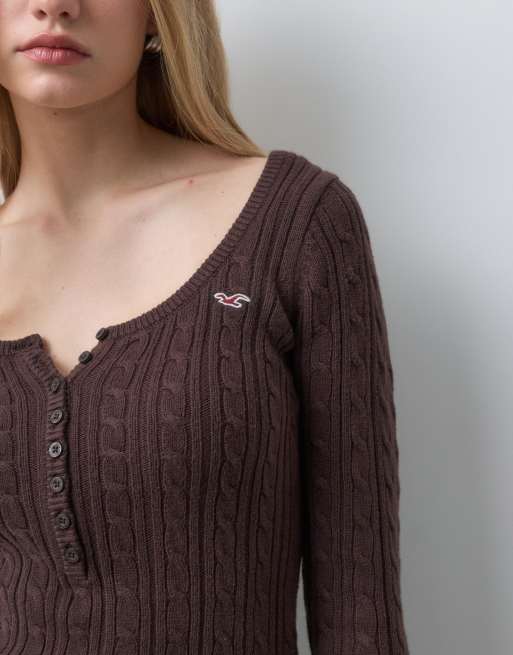 Hollister icon logo fitted knitted henley top in brown, 2 of 5