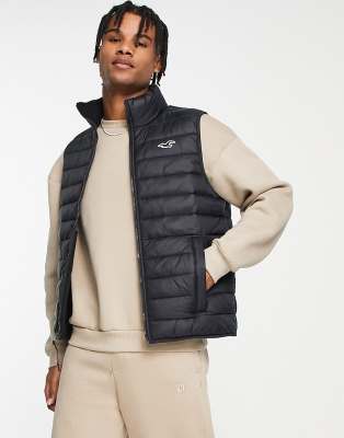 Stylish Hollister Logo Puffer Jacket in Black