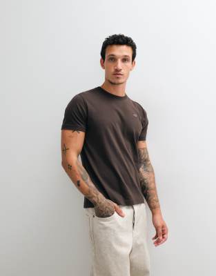 Hollister Icon Logo Slim Fit Crew Neck T-shirt In Brown