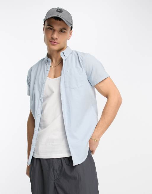 Hollister – Jasnoniebieska koszula oxford z krótkim rękawem i logo