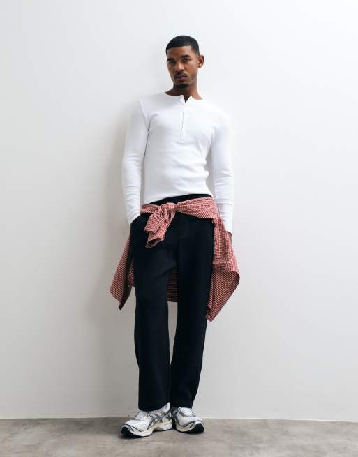 Hollister - Joggers negros con bajo abierto, 1 de 5