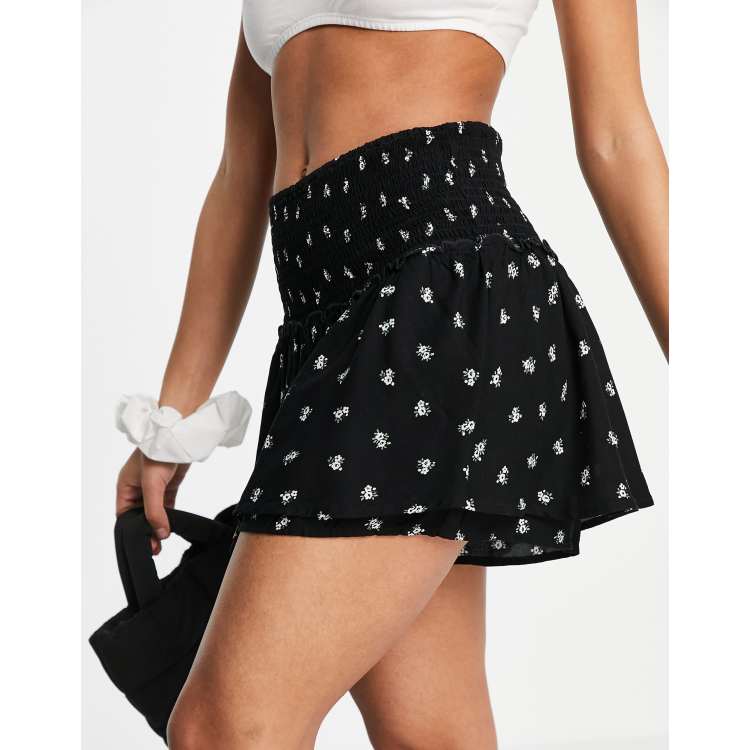 Hollister Jupe short volants Noir fleuri ASOS