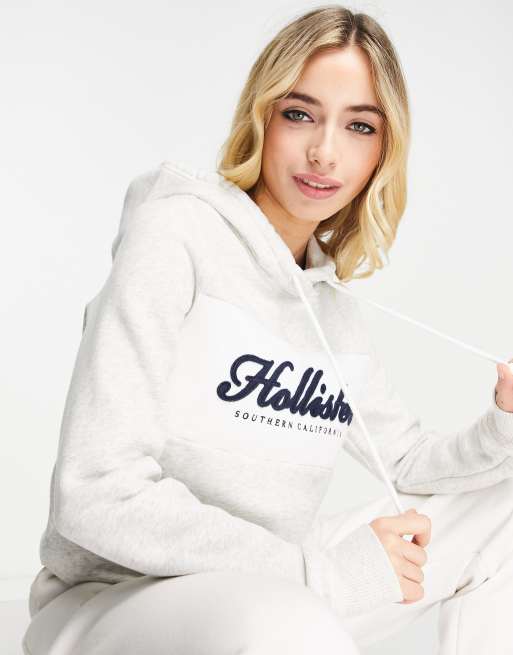 Hollister – Kapuzenpullover in Grau mit Logo vorne 