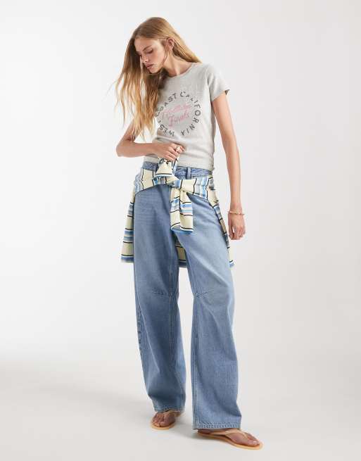 Hollister – Knapp geschnittenes T-Shirt in Grau mit Grafik, 2 von 4
