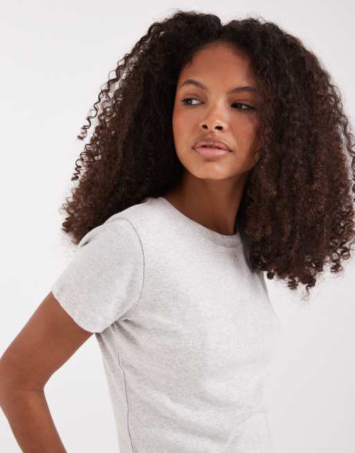 Hollister – Knapp geschnittenes T-Shirt in meliertem Grau