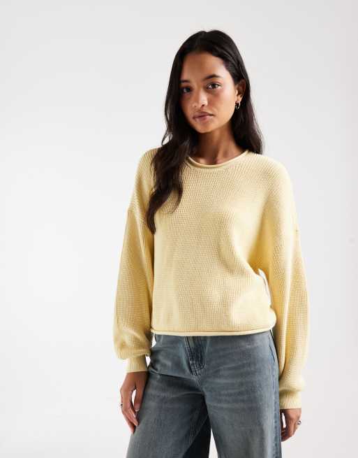 Hollister knitted boxy crew neck jumper in yellow, 1 of 4