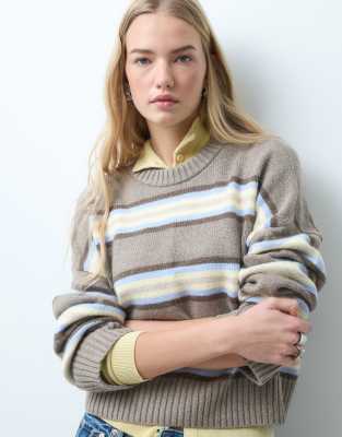 Hollister 4