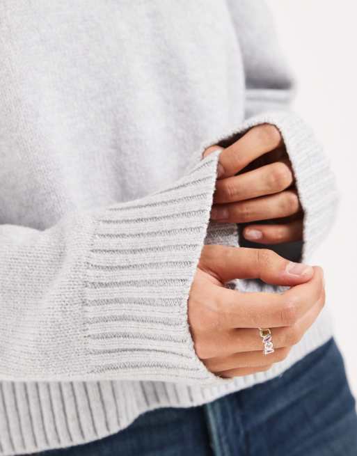 Hollister knitted crew neck jumper in light grey, 3 of 4