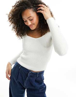 Hollister knitted jumper in cream-White