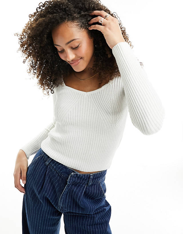 Hollister - knitted jumper in cream