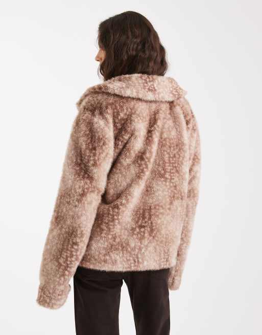 Hollister – Kunstpelzjacke mit Rehmuster und Knebelverschluss, 4 von 4