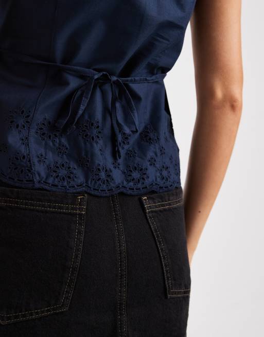 Hollister – Kurzärmlige Hemdbluse in Marineblau mit Stickerei, 4 von 4