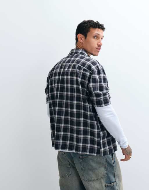 Hollister kurzärmliges Boxy-Hemd mit Karomuster in Schwarz, 5 von 5