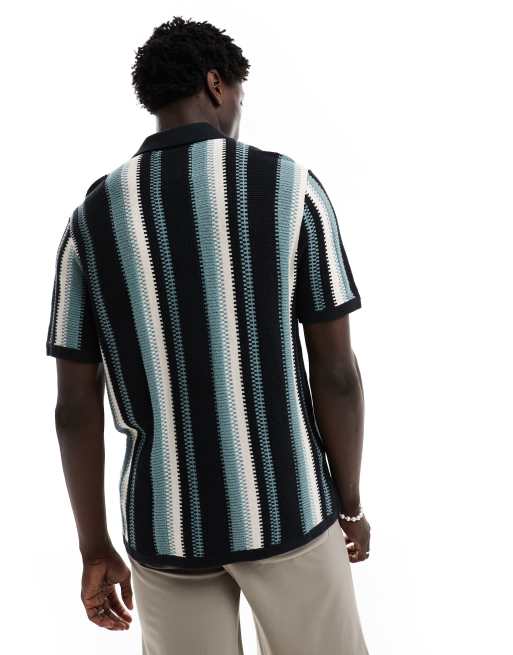 Hollister – Kurzärmliges, gestreiftes Strickhemd in Schwarz/Blau mit Knopfleiste, 2 von 4
