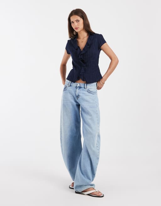 Hollister – Kurzärmliges Hemd in Marineblau mit Rüschen vorne, 2 von 4