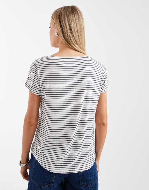Hollister – Kurzärmliges T-Shirt in gestreiftem Weiß mit U-Ausschnitt, 4 von 4
