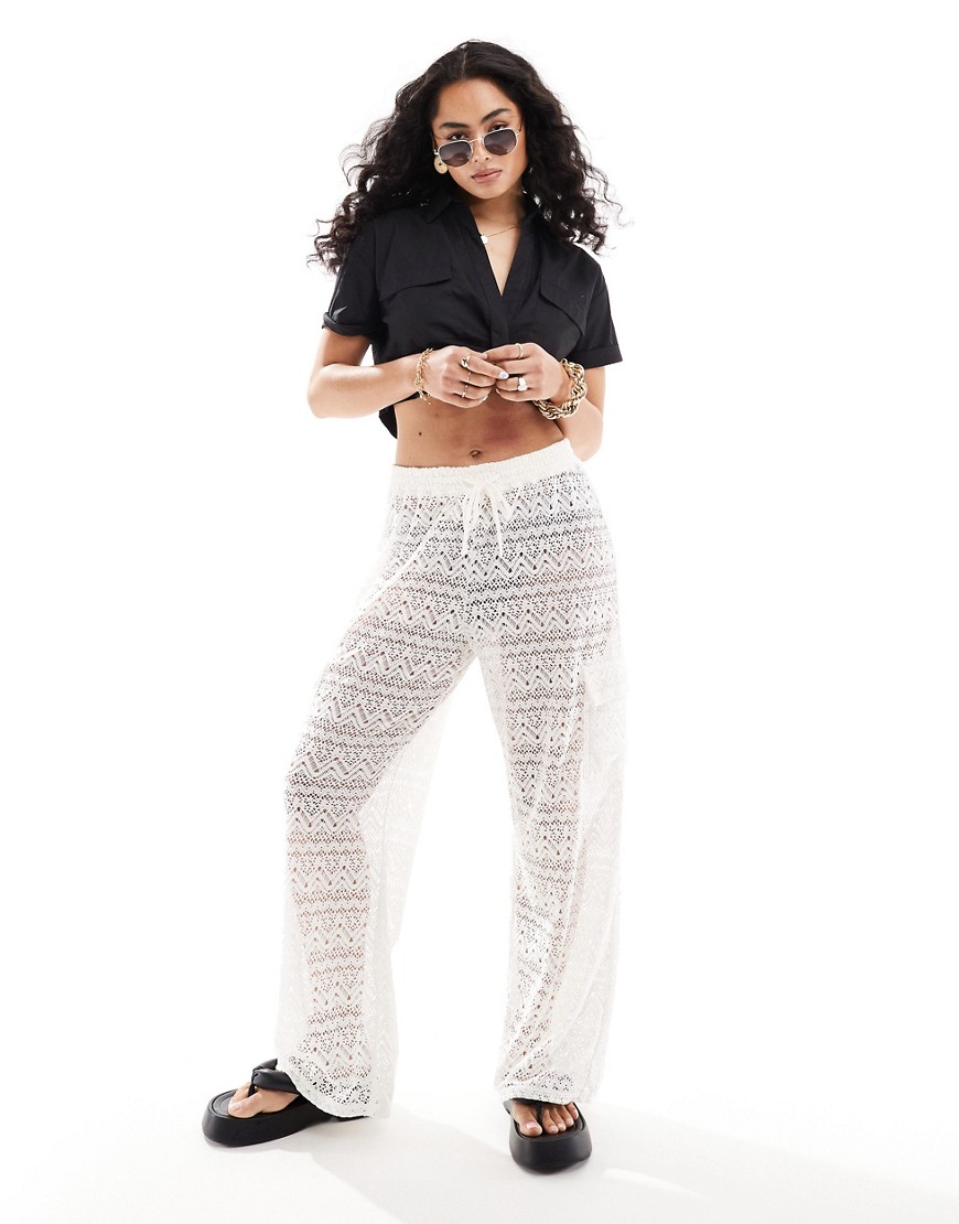 Hollister lace cover up cargo trouser in white