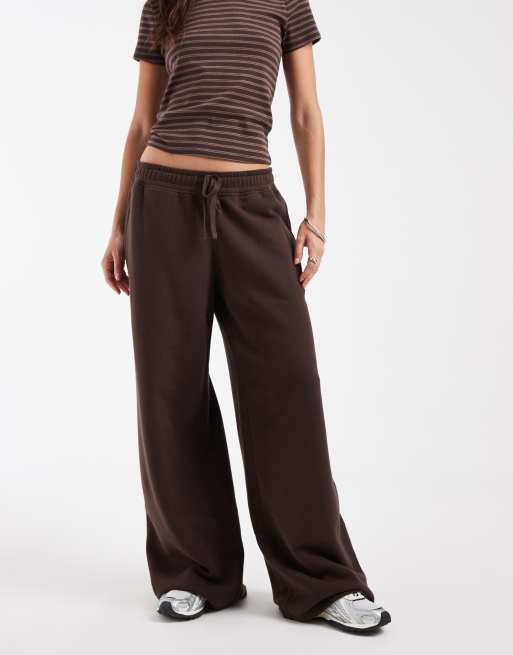 Hollister lågmidjade vida joggers i brun, 2 av 5