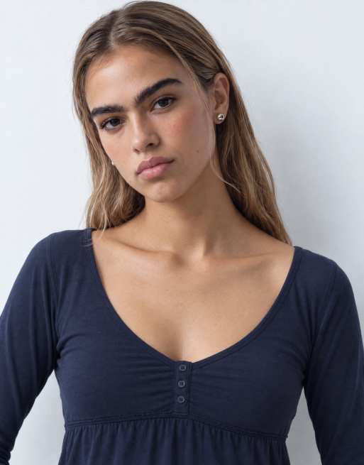 Hollister Langarm-Henley-Babydoll-Top in Marineblau, 9 von 9