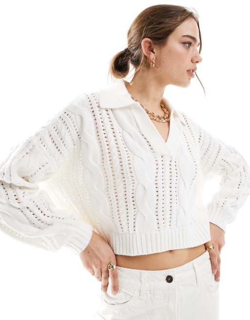 Hollister – Langärmliger Strickpullover in Weiß mit Polokragen