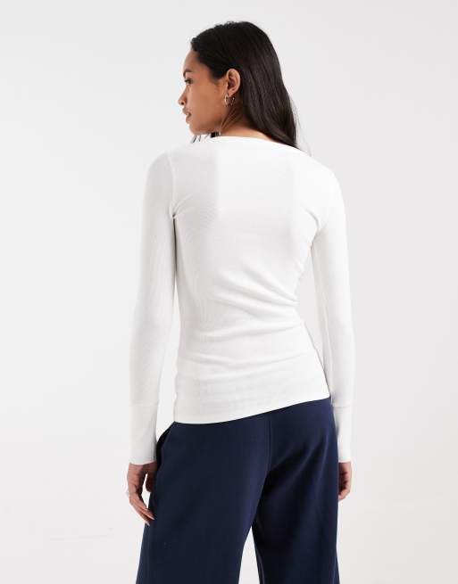 Hollister langärmliges Henley-Oberteil mit Knopfleiste in Weiß, 4 von 4