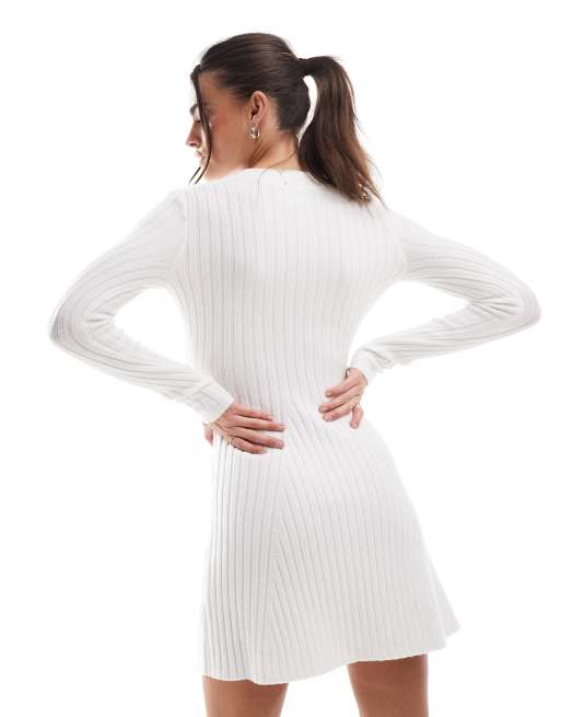 Hollister – Langärmliges Minikleid aus Strick in Creme ASOS