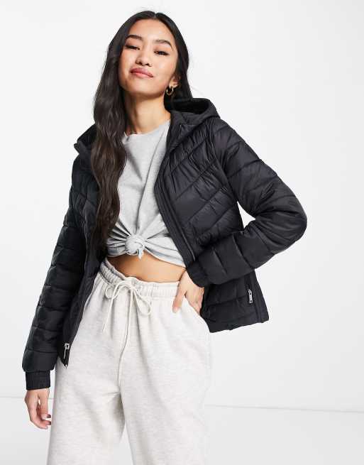 Hollister white puffer jacket, With faux fur hood, a