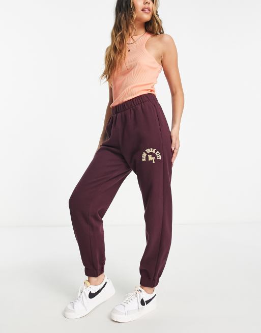 Hollister logo dad jogger in burgundy