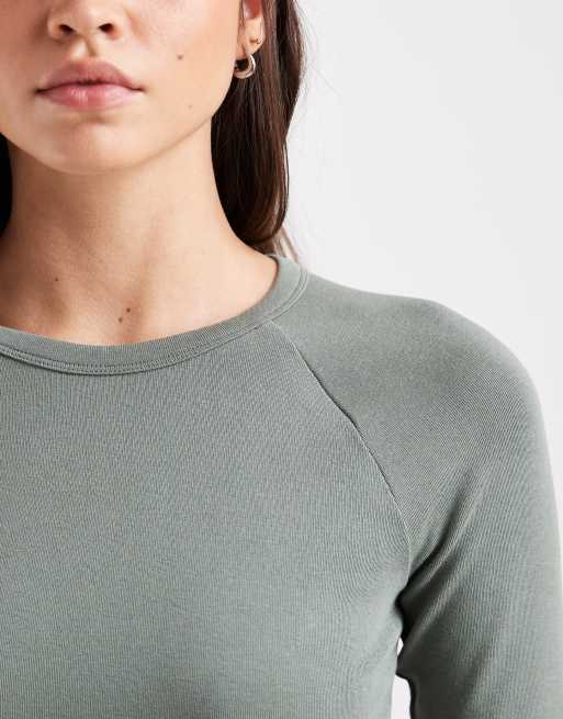 Hollister long sleeve crew neck t-shirt in khaki, 2 of 4