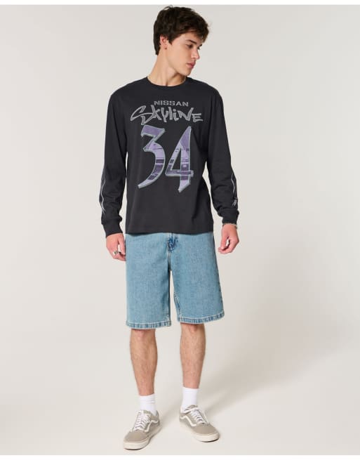 Hollister Long-sleeve nissan skyline graphic tee in black pattern, 2 of 5