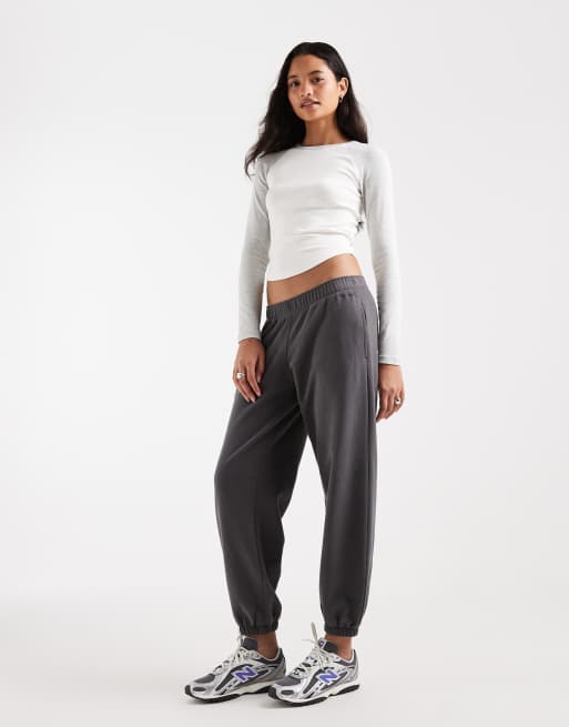 Hollister long sleeve raglan crew neck t-shirt in white and grey, 2 of 4