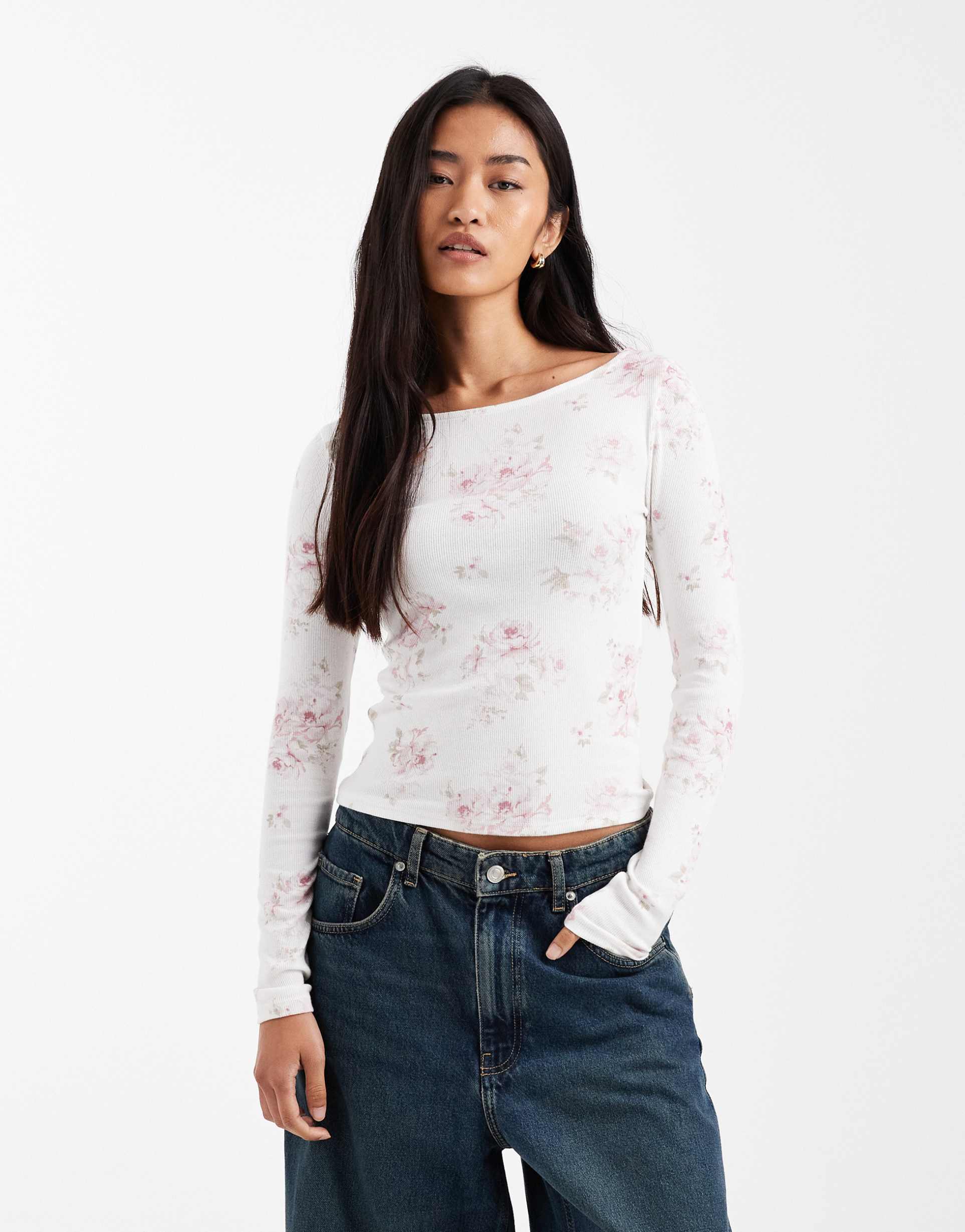 hollister long sleeve slash neck ribbed top in white floral