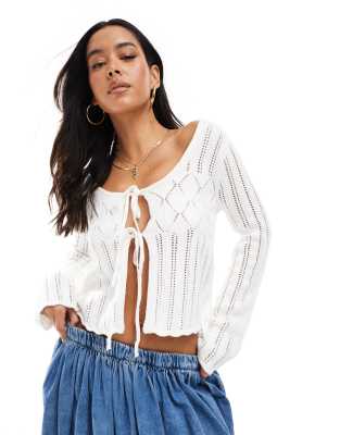 hollister long sleeve tie front crochet top in cream