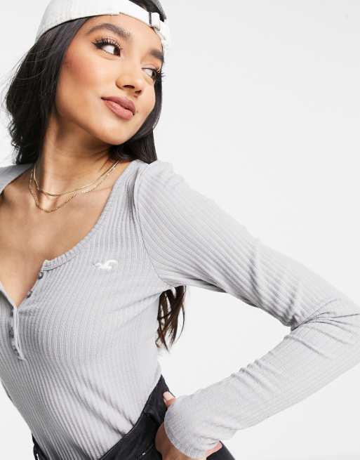 Hollister long-sleevedlogo button-down in grey