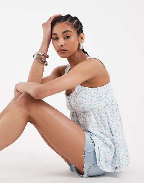 Hollister – Longline-Babydoll-Tunika in Weiß mit schmalen Trägern und Blümchenmuster - view 1