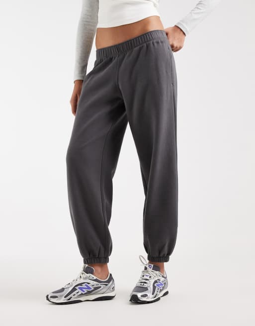 Hollister low rise baggy cuffed joggers in charcoal, 2 of 5