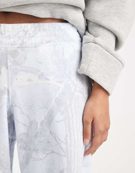 Hollister low rise baggy joggers in blue camo, 4 of 5