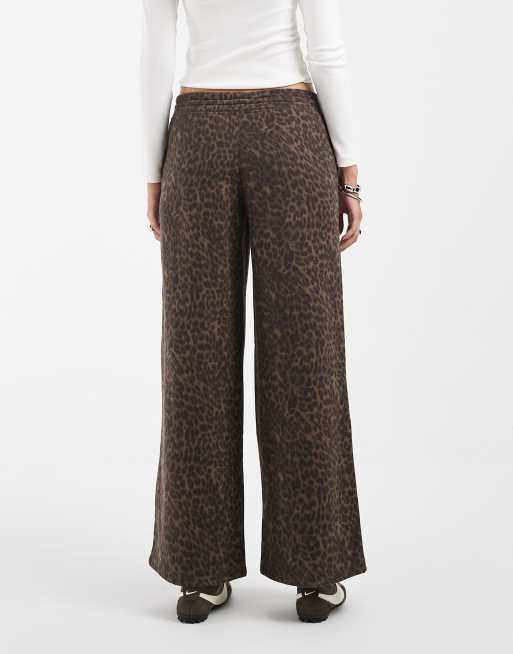 Hollister low rise baggy sweatpants in brown leopard print, 5 of 5