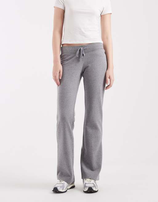 Hollister low rise bootcut back logo sweatpants in gray, 3 of 5