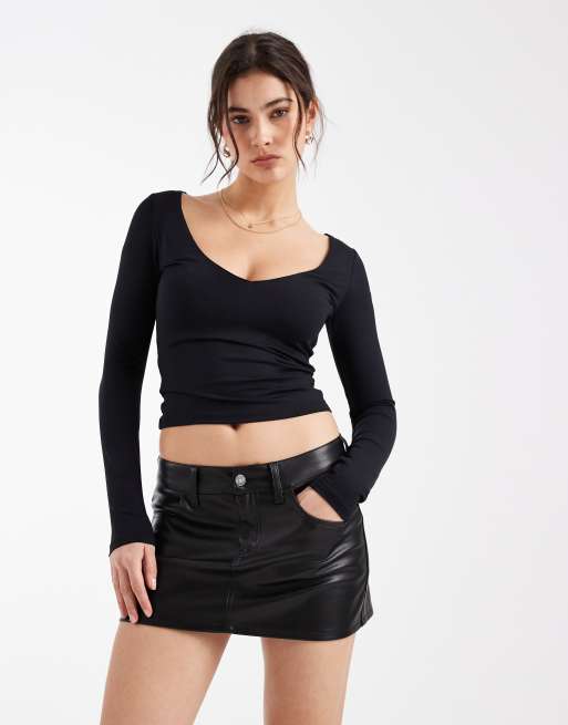 Hollister low rise five pocket faux leather mini skirt in black