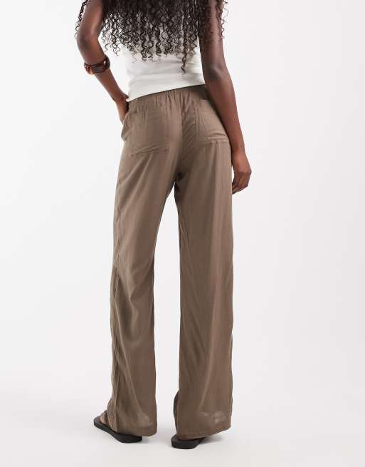 Hollister low rise wide leg pull on pants in brown, 2 of 5