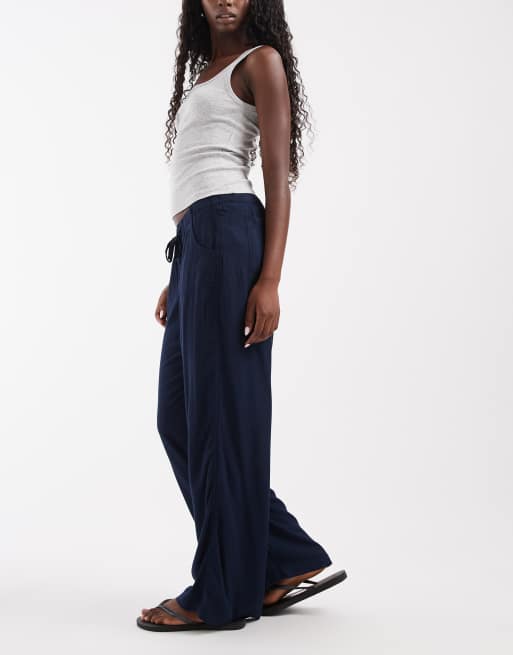 Hollister low rise wide leg pull on trousers in navy, 2 of 5