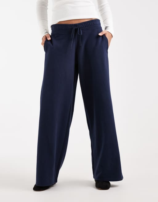 Hollister low rise wide leg trackies in navy, 4 of 5