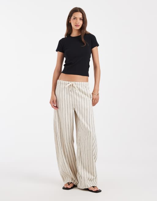 Hollister – Marinblå, ribbad, kort t-shirt